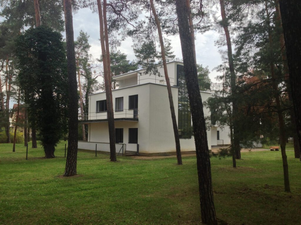 Bauhaus und Großstadt – von Berlin nach Dessau